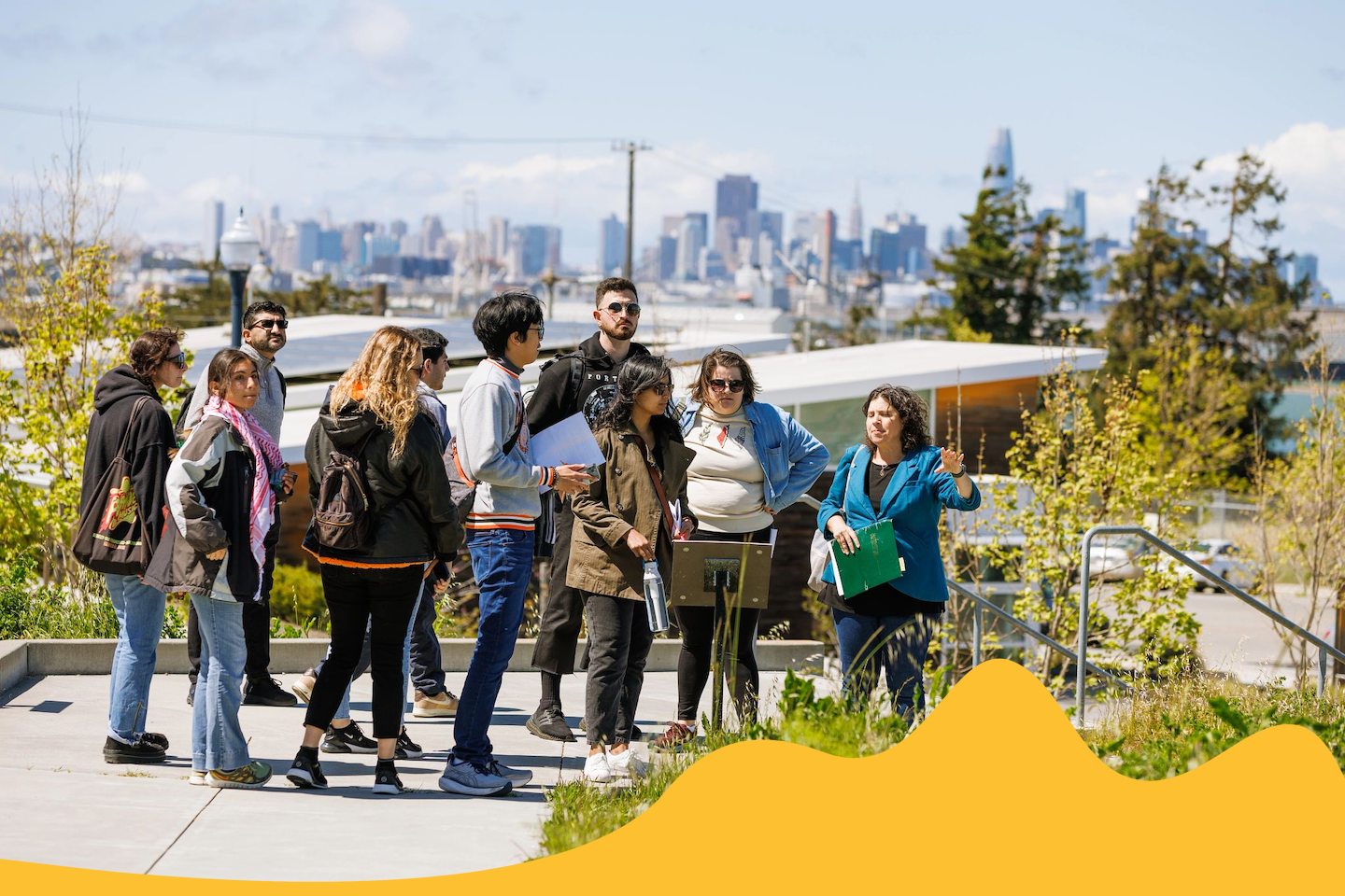 students and faculty on a field trip in San Francisco 