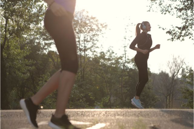 people running