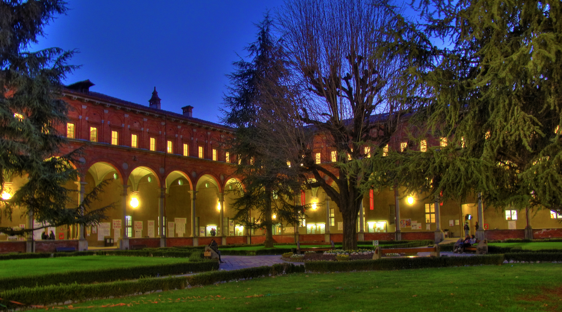 Image of the Università Cattolica Sacro Cuore's courtyard